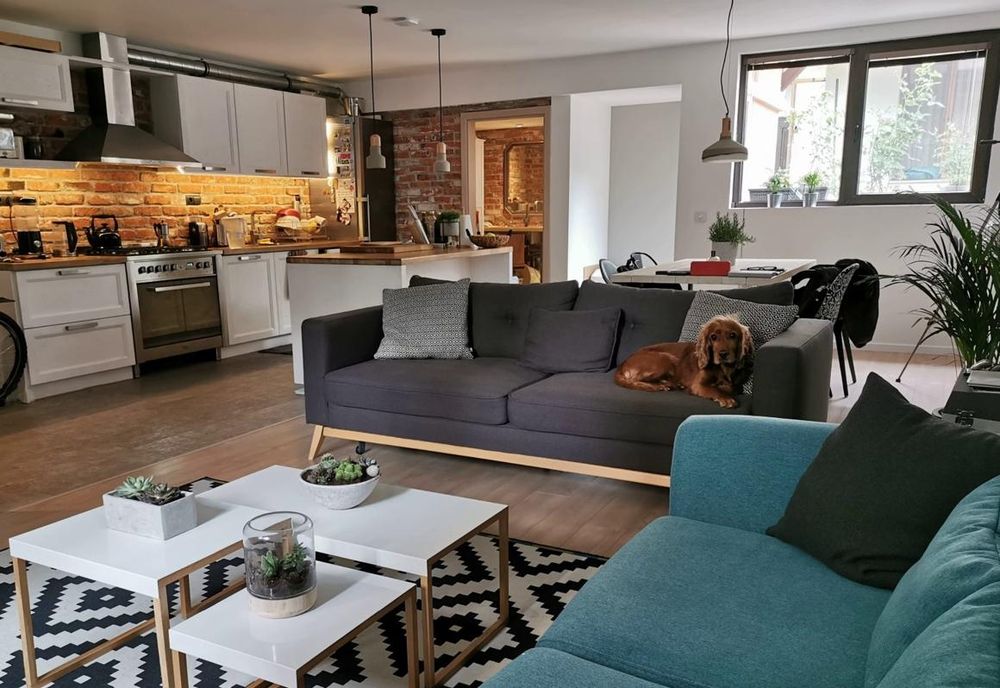 Дава се под наем Къща в Пловдив, Център - 140 кв.м за 850 € - Снимка #2