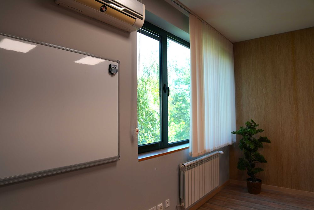 Дава се под наем Офис в София, Лозенец - 70 кв.м за 1130.67 € - Снимка #8