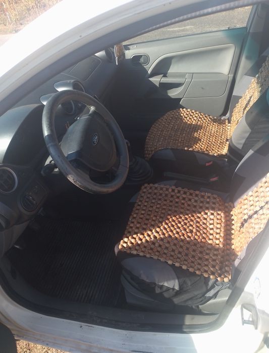 FORD Fiesta 2002 — imagine 4