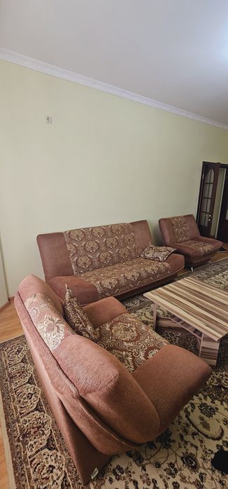 Диван с креслами