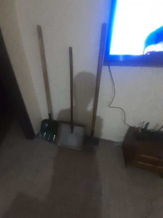 Лопаты штыковая. совковая . Снеговые