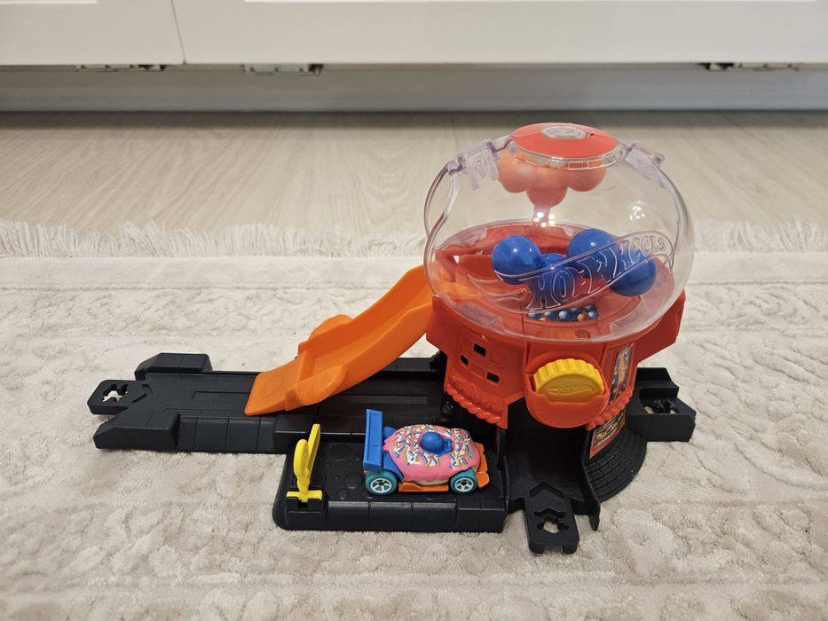 Set de joaca Hot Wheels City - Magazin de bomboane