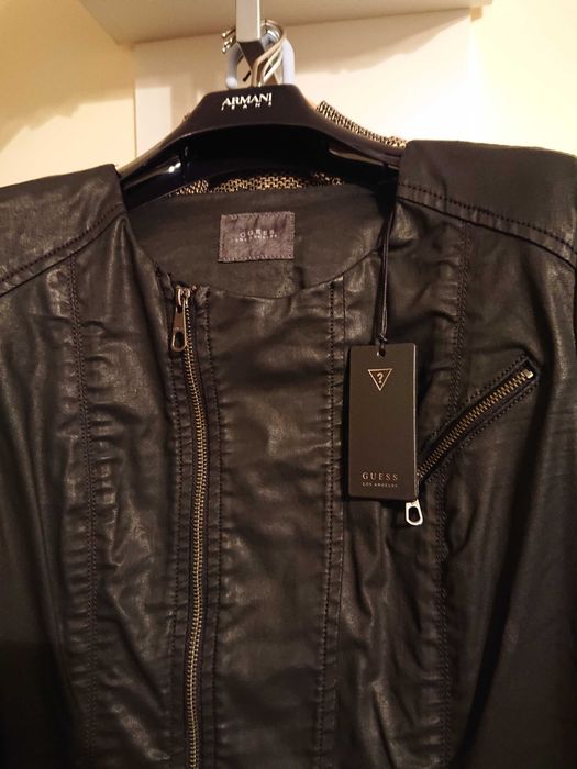 Охлаждаваща рокля-шлифер GUESS