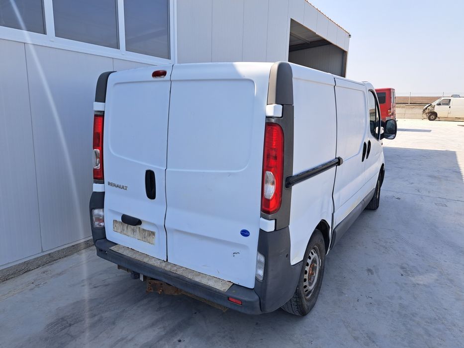 Рено Трафик Renault Trafic Opel Vivaro 2.0DCI САМО НА ЧАСТИ