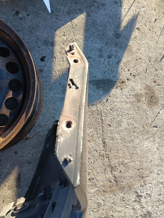 Bara fata completa Skoda Rapid Defect