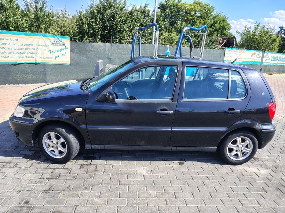 Volkswagen Polo                         .