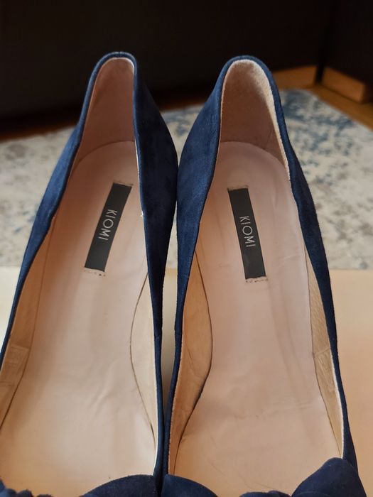 Kiomi Киоми кожени естествен велур тъмно сини обувки 38 номер