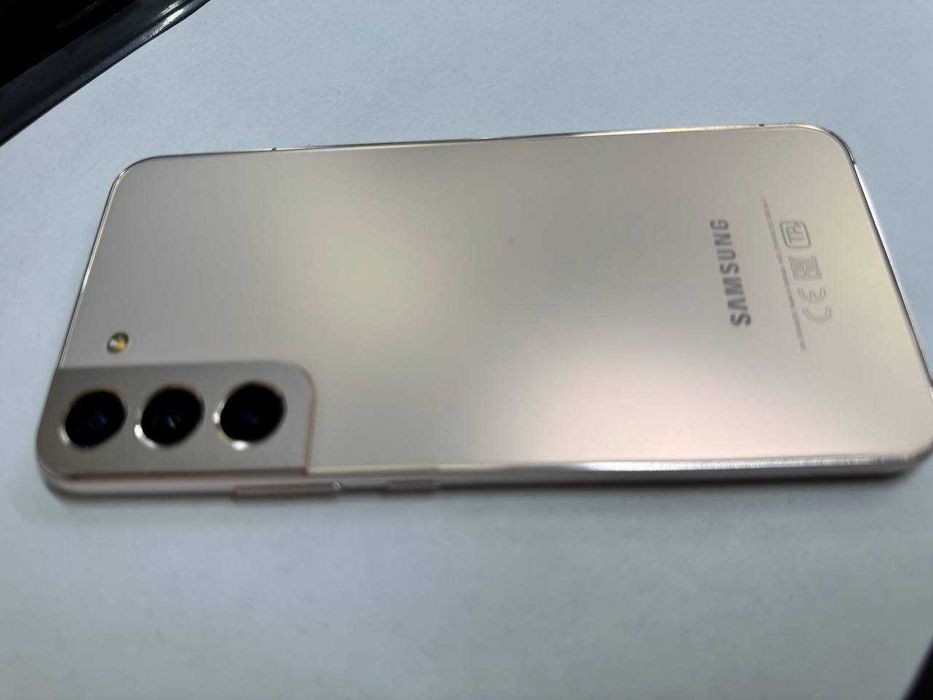 Samsung Galaxy S22 Plus / 256Gb (Есик)