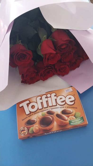 11 штук красный роза + шоколад
