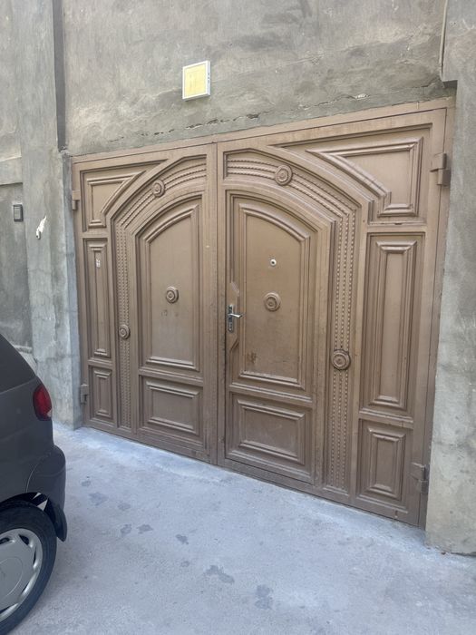 Sotiladi darvaza razmeri boyiga uzunligi 280 eniga 230