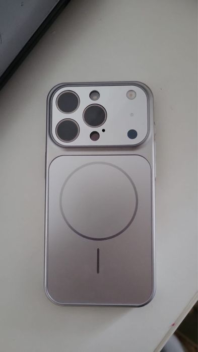 Продам Iphone 15 pro на 128