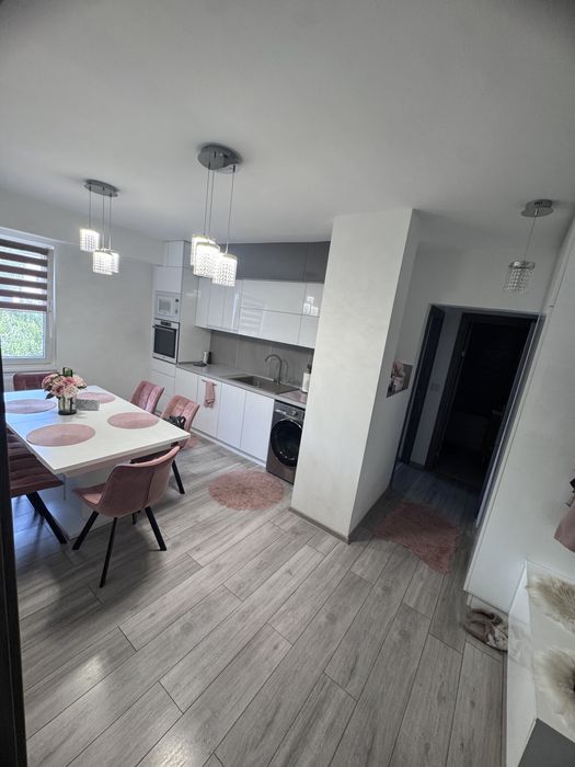 Vand apartament 2 camere renovat