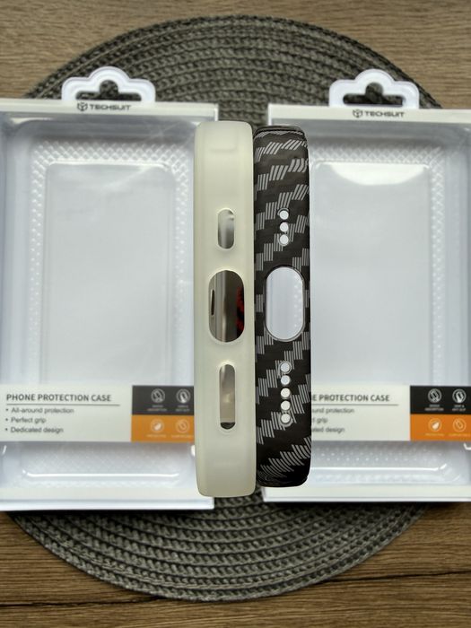 Vand huse noi Iphone 16 Pro