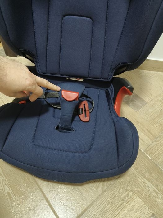 Scaun auto Isofix Britax Romer in stare impecabila