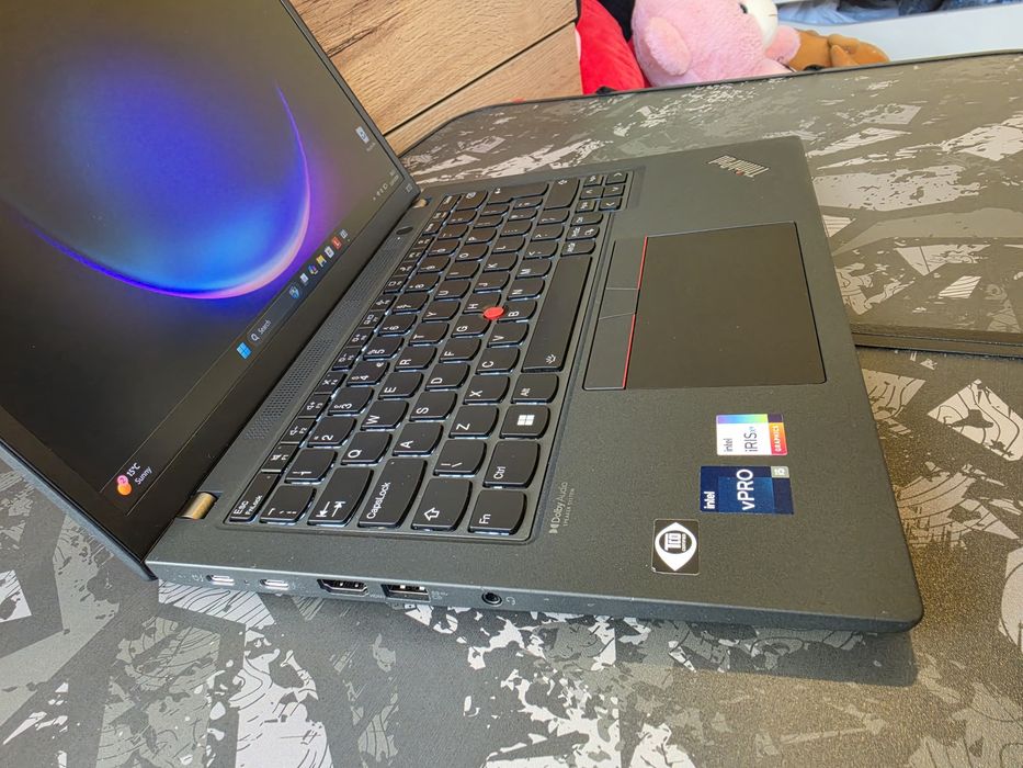 Lenovo ThinkPad X13 Gen 3 Touch / i5-12th / 16GB Ram / 256 SSD