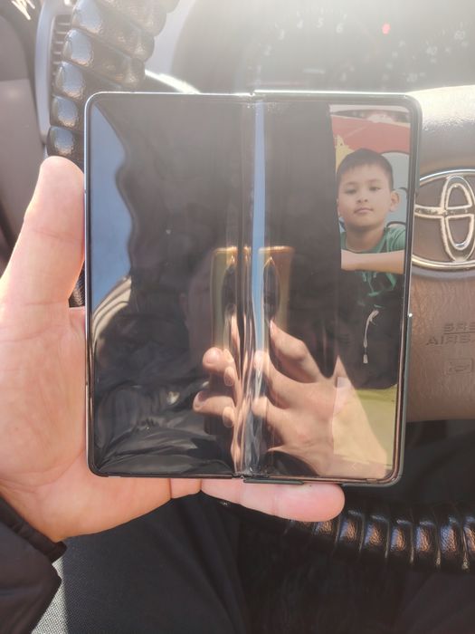 Продам самсунг z fold 5