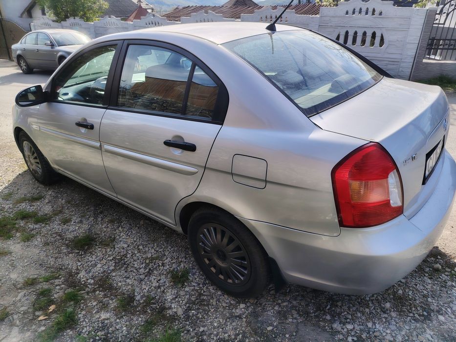 Vând Hyundai Accent