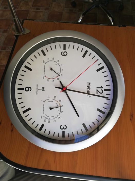 Ceas de perete cu radio control Mebus diametru 26cm, exterior-interior