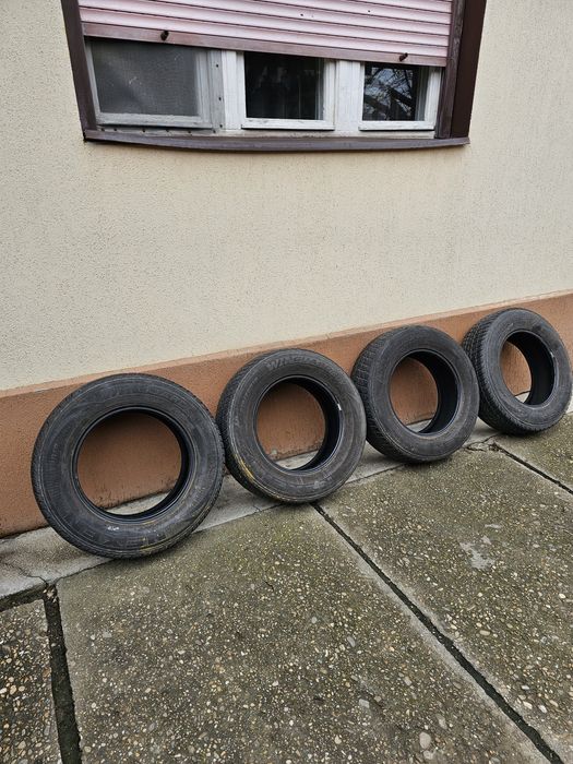 Anvelope Iarnă 215 70 r16