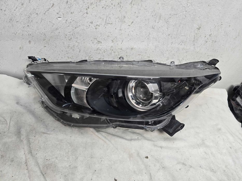 Оригинален фар Тойота Ярис   Toyota Yaris