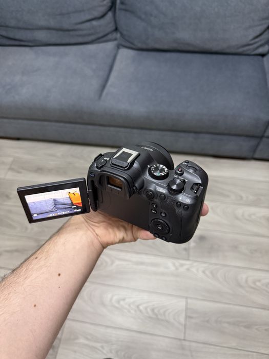 Камера Canon EOS R6 Mark 2 Body