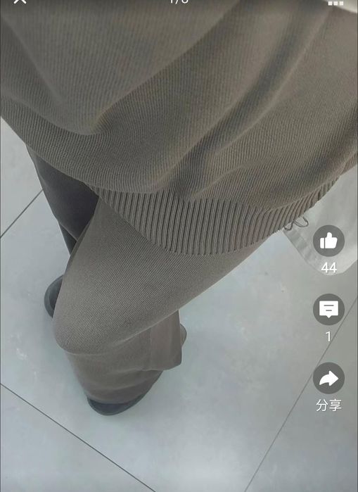 Продам женский костюм