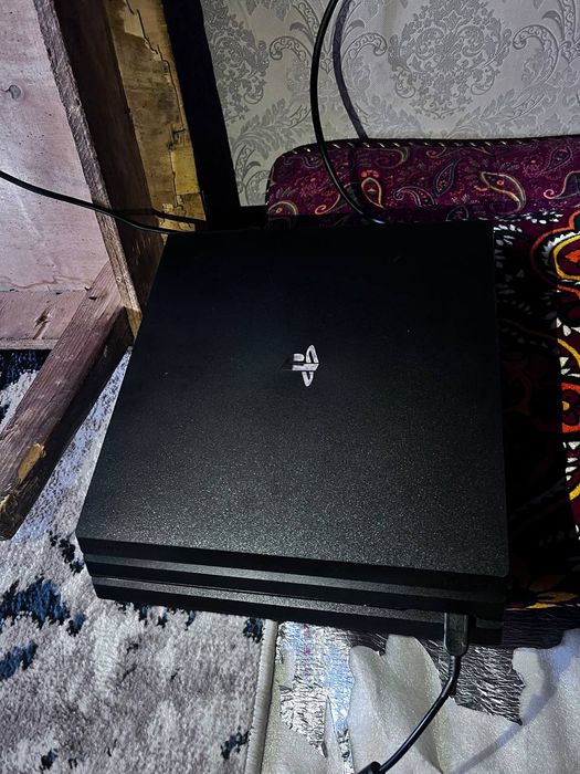 Plastation 4 pro