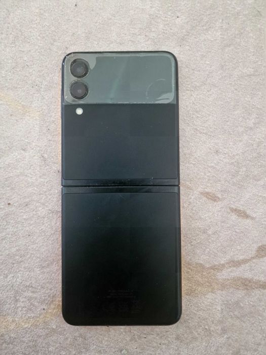 Samsung galaxy z flip 3,4 за части