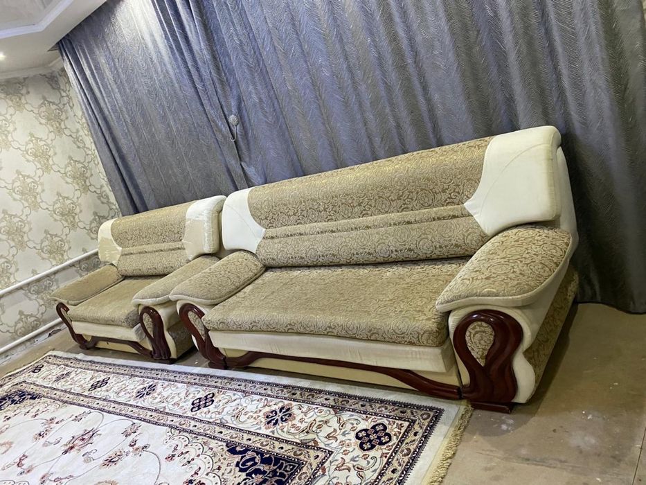 Срочно продается диван