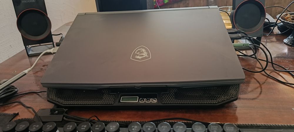 MSI ноутбук сотилади игравой