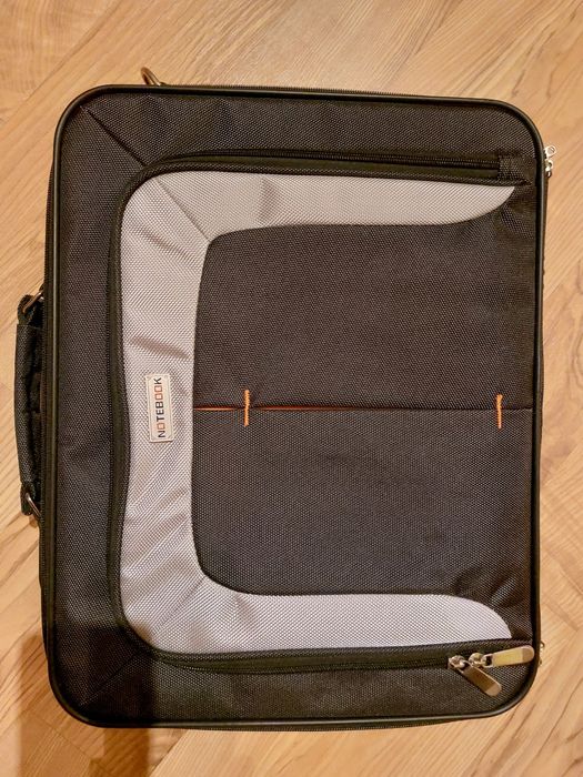 Нова чанта за лаптоп