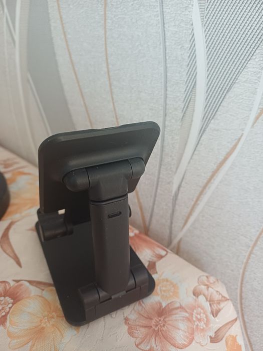 Стойки  за телефон