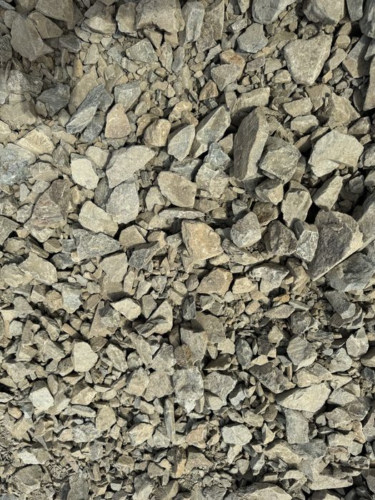 Piatra sparta de drum