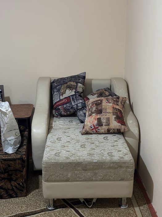 Кресло кровать и детская кроватка