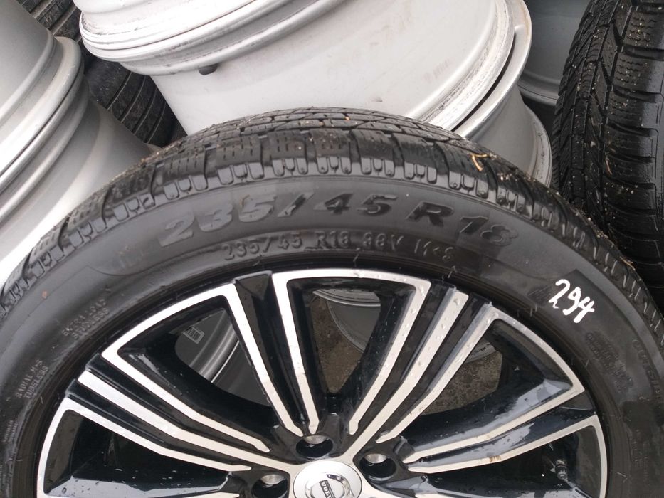2 anvelope Pirelli Sotto Zero Win 235 45 R18 Dot 3520 ci294