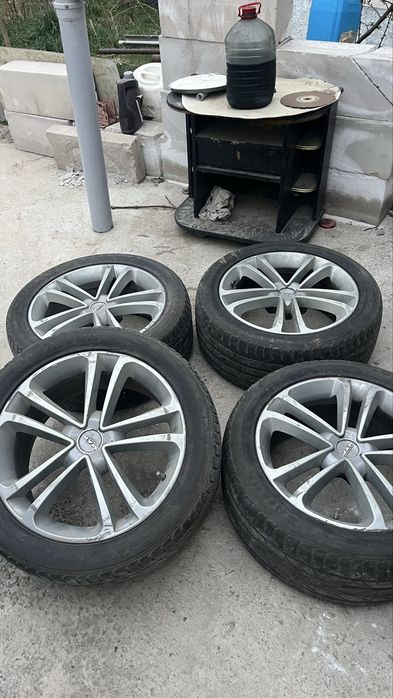 Продам комплект в хорошем состояний