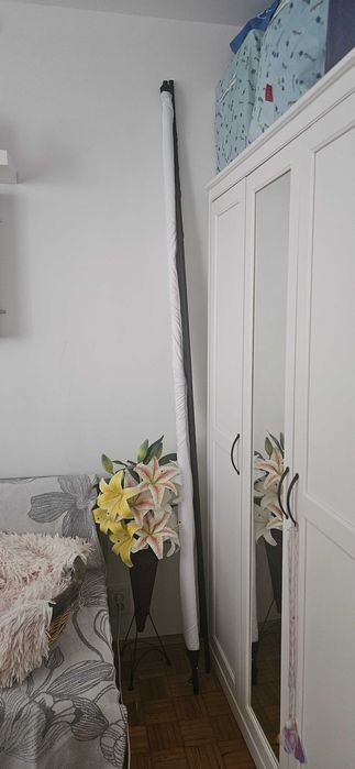 Ecran de proiectie cu stativ, dimensiune 135 × 210 cm