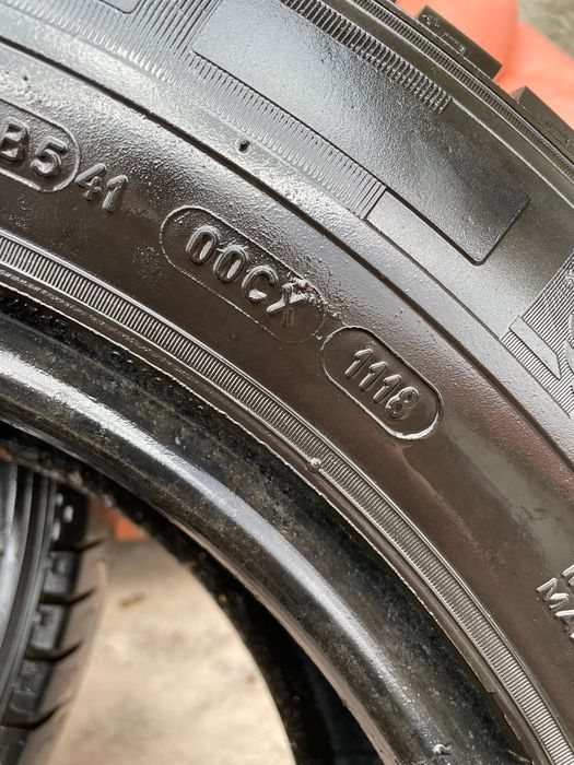 2 cauciucuri Michelin 235/65 R16 c