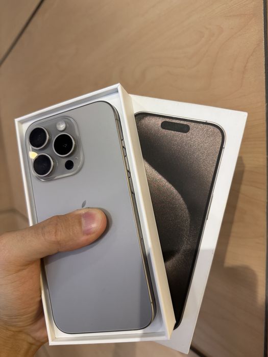 iPhone 15 pro 256 natural, хорошее состояние