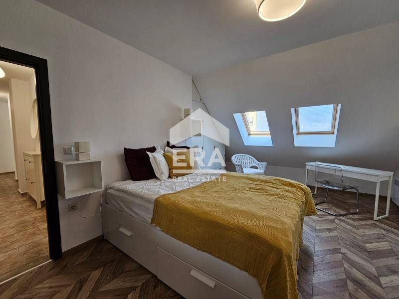 Дава се под наем Тристаен апартамент в Варна, Цветен квартал - 114 кв.м за 850 € - Снимка #9