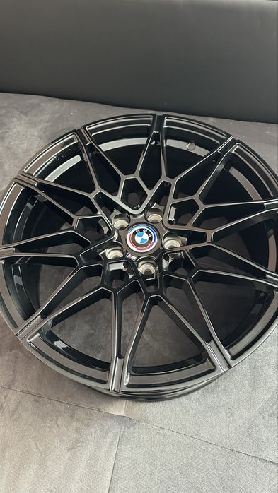 Jante BMW 19 inch stil M4 in 2 latimi