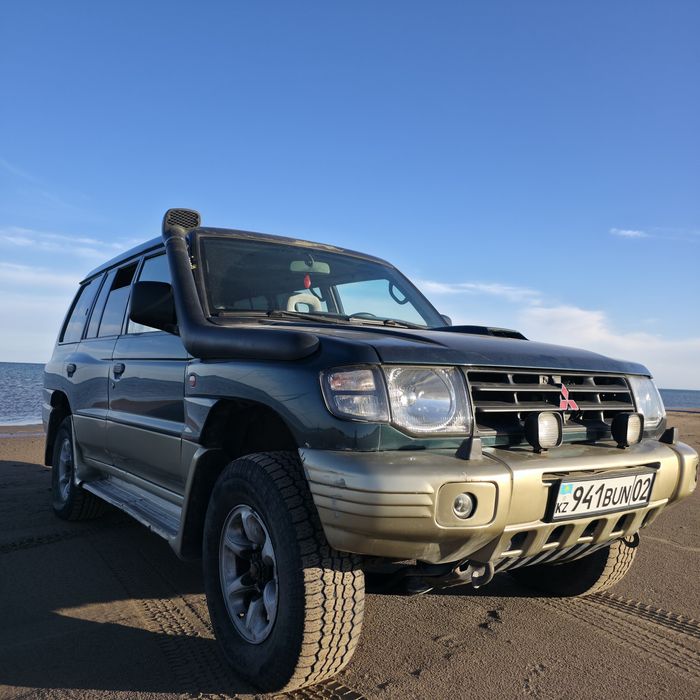 Mitsubishi pajero