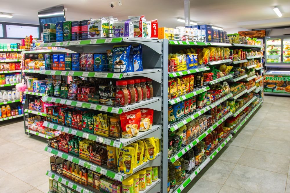 Rafturi pentru magazin