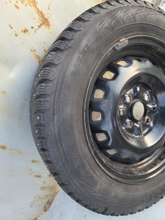 Продам шины с дисками