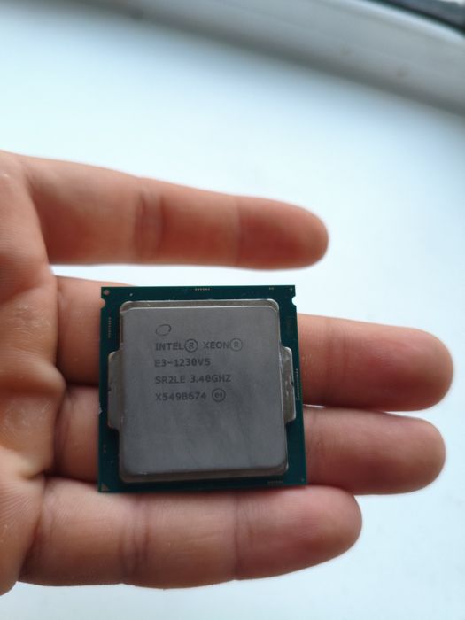 Продаю процессор Intel Xeon E3-1230 v5