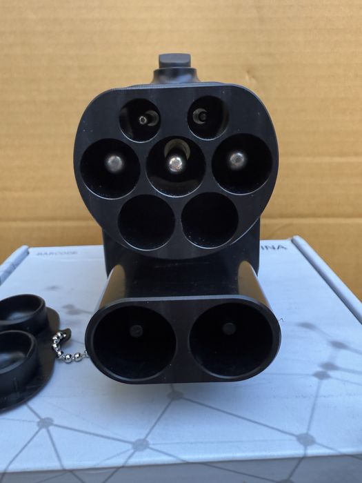 Адаптер CCS 2 към CCS 1