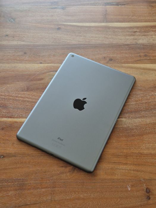 Tabletă iPad 8th 10.2 - 32GB