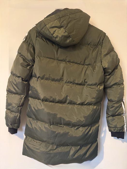 Продается новый пуховик Adidas оригинал