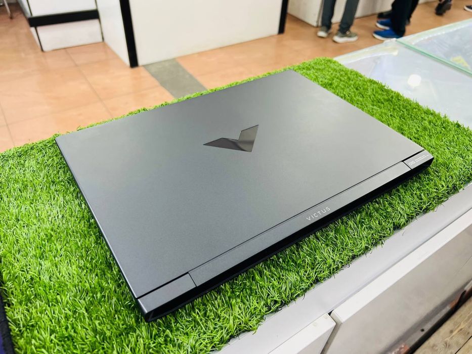 HP VICTUS Gaming  otib beradgan joyi bor