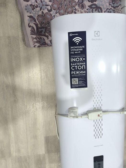 Продам водонагреватель Electrolux